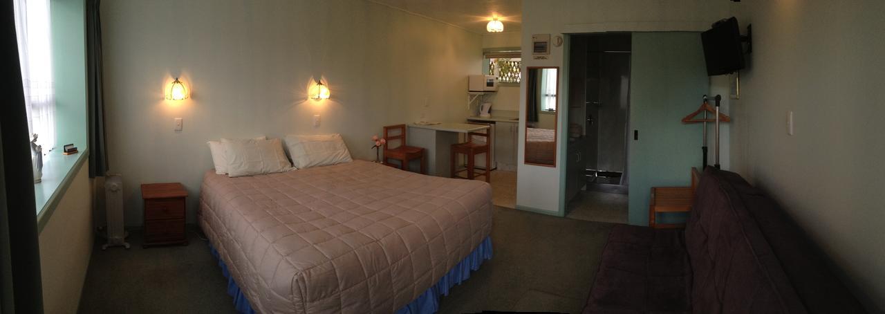 Owaka Lodge Motel Экстерьер фото